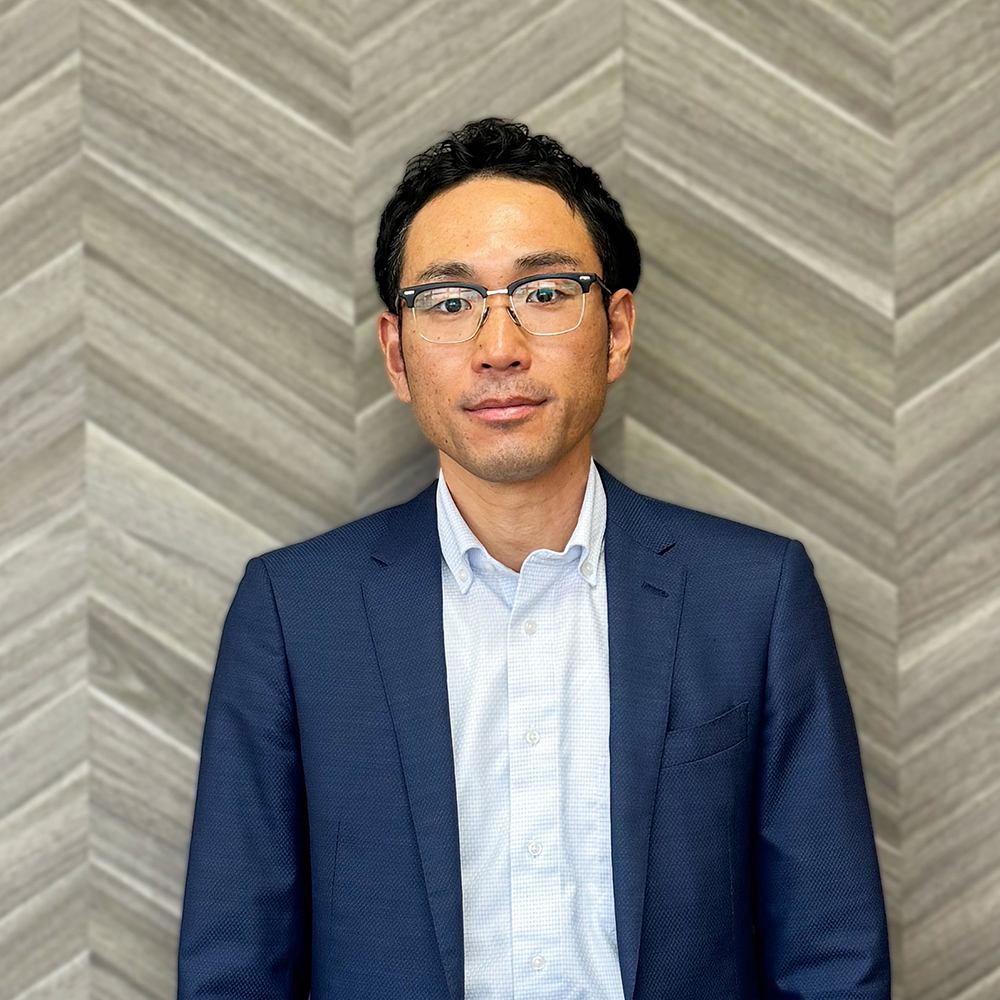 本社営業部　係長